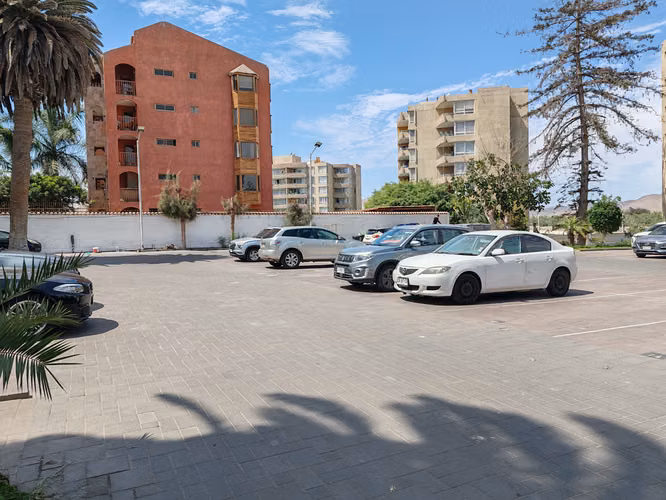 EXCELENTE DEPARTAMENTO CONDOMINIO JARDIN AZAPA