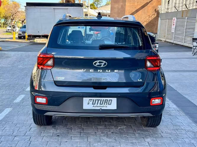 HYUNDAI VENUE QX 1.6 AT VALUE - 2023 | 4470 - Imagen 5