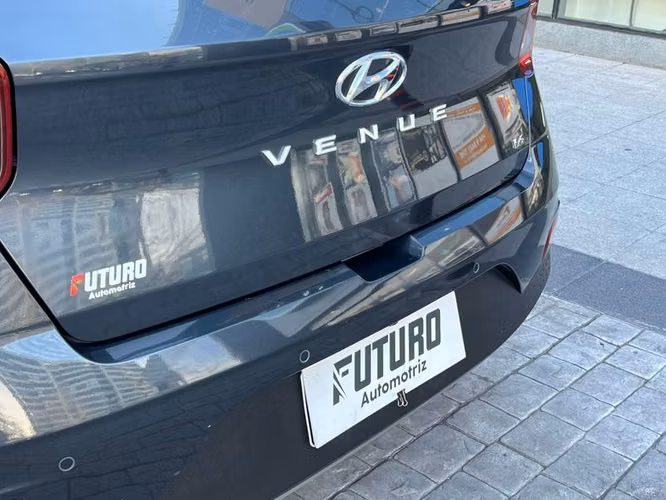 HYUNDAI VENUE QX 1.6 AT VALUE - 2023 | 4470 - Imagen 8