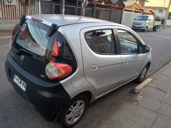 CHANGAN CV KM – 2 DUEÑAS – NEUMÁTICOS NUEVOS