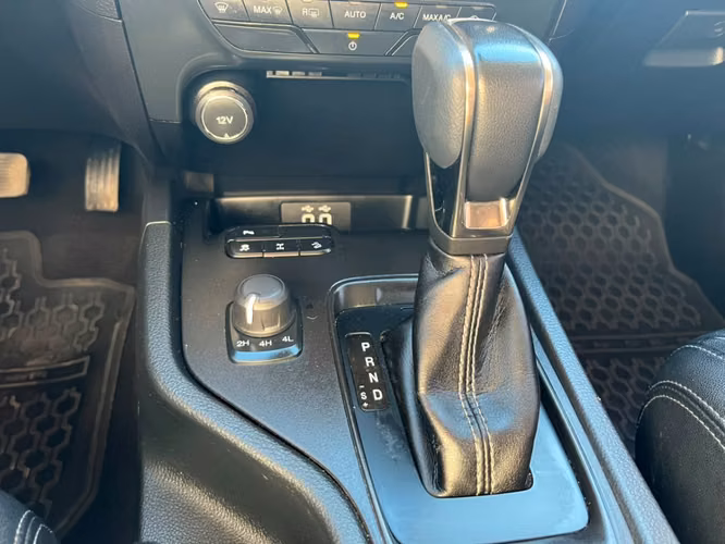 FORD RANGER LIMITED 3.2  2023 - Imagen 7