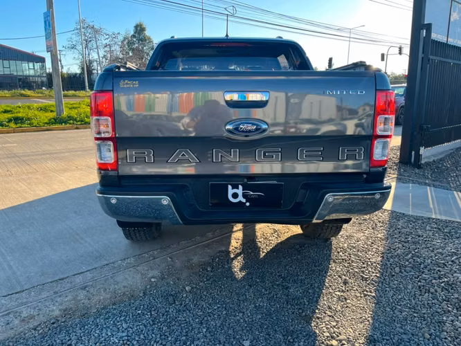 FORD RANGER LIMITED 3.2  2023 - Imagen 10