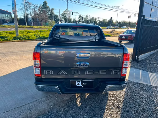 FORD RANGER LIMITED 3.2  2023 - Imagen 18