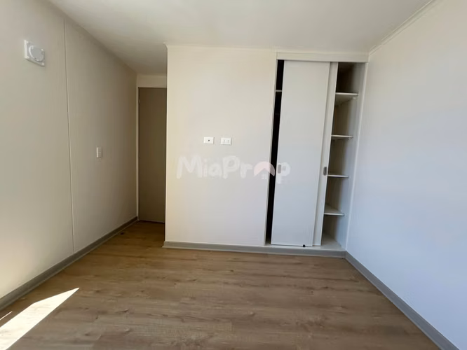 SE ARRIENDA DEPTO 3D2B CON ESTACIONAMIENTO SECTOR RESIDENCIAL - Imagen 19