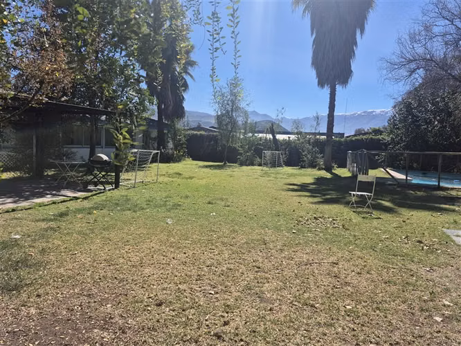 Casa en arriendo de 4 dorm. en Santa María provincia de san