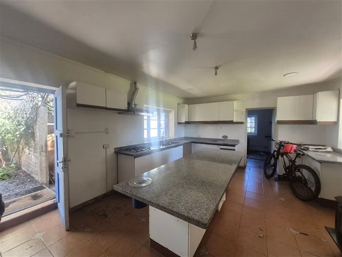 Casa en arriendo de 4 dorm. en Santa María provincia de san
