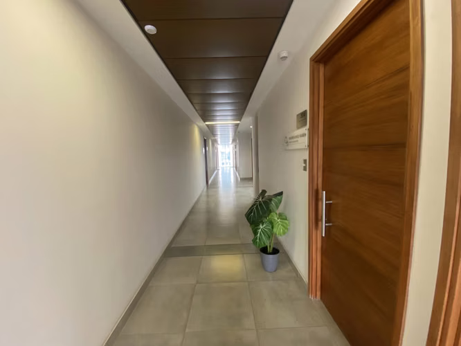 OFICINA ARRIENDO 30M2 PUERTAS DE CHICUREO - ESTACIONAMIENTO - Imagen 9