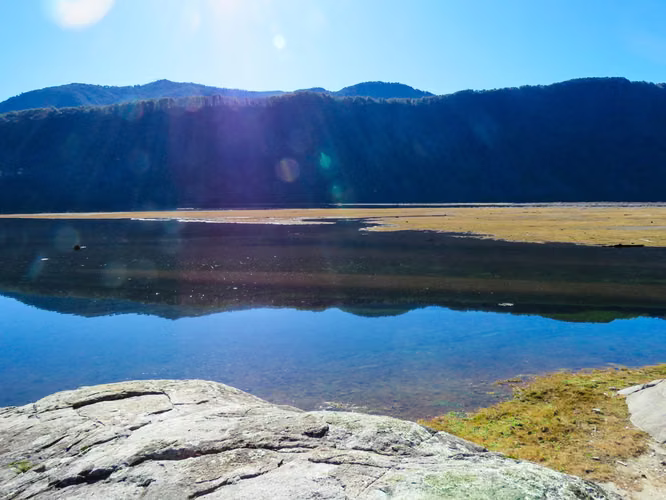 LAGO CABURGUA PESCA, NAVEGACIÓN, MONTAÑA, DESCONEXIÓN