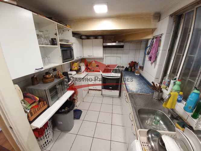 HERMOSA CASA  AISLADA CON 4 DORMITORIOS, 2 BAÑOS - Imagen 7