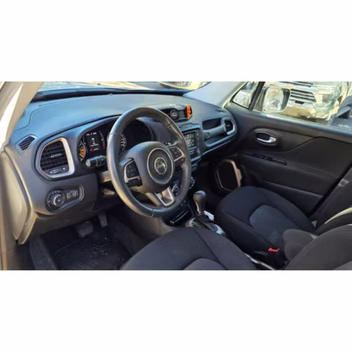 Jeep Renegade Sport LX 2019 automático 4x2 - 46.270 km - Imagen 6