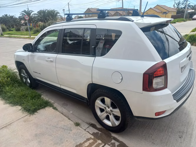 Vendo Jeep Compass - Imagen 4