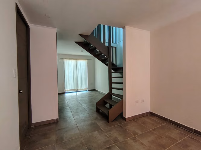 Arriendo Preciosa Casa Nueva Calle Los Patos