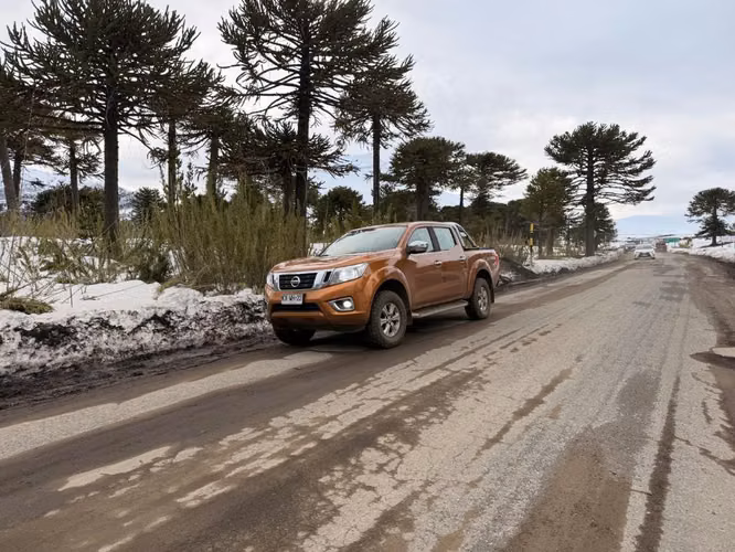 Nissan np300 XE 2.3 2019 - Imagen 3