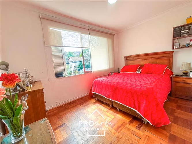 Casa en venta de 5 dorm. con gran terreno en La Reina - Imagen 2