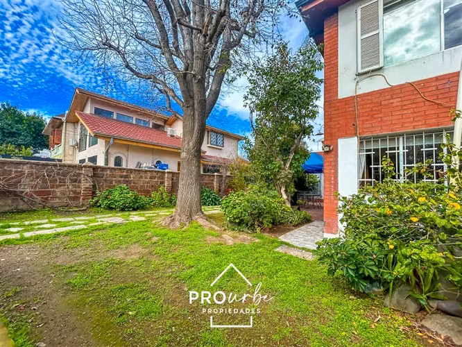Casa en venta de 5 dorm. con gran terreno en La Reina - Imagen 37
