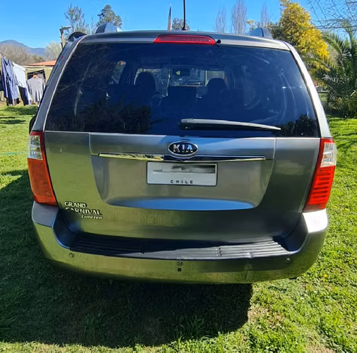 KIA GRAND CARNIVAL VERSIÓN LIMITED 2.9