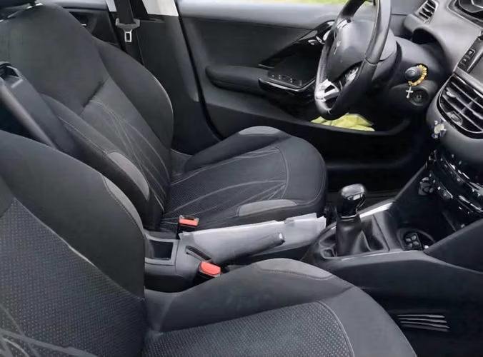 Peugeot 208 2014 - Imagen 2