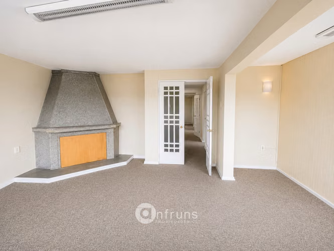 En Arriendo Oficina o Local en calle Parra /Condell