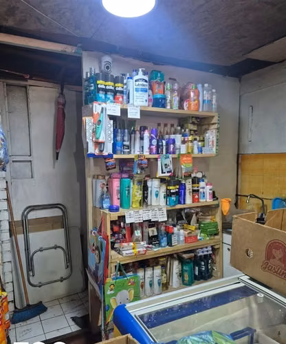 Se vende Minimarket con casa en Conchalí