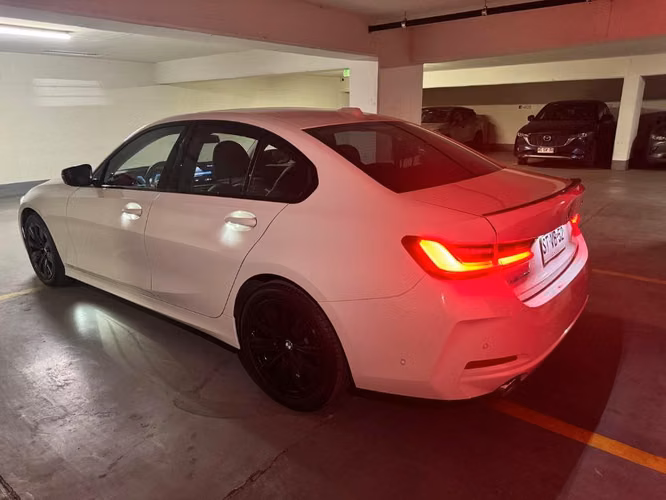 BMW 320D LCI - Imagen 2