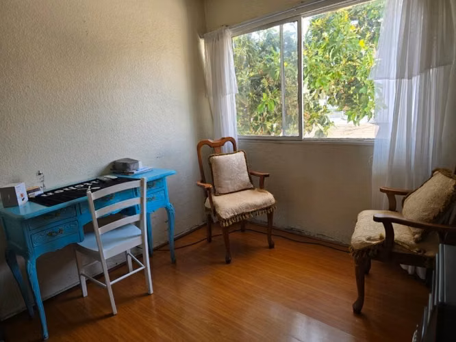Impecable casa familiar remodelada y segura