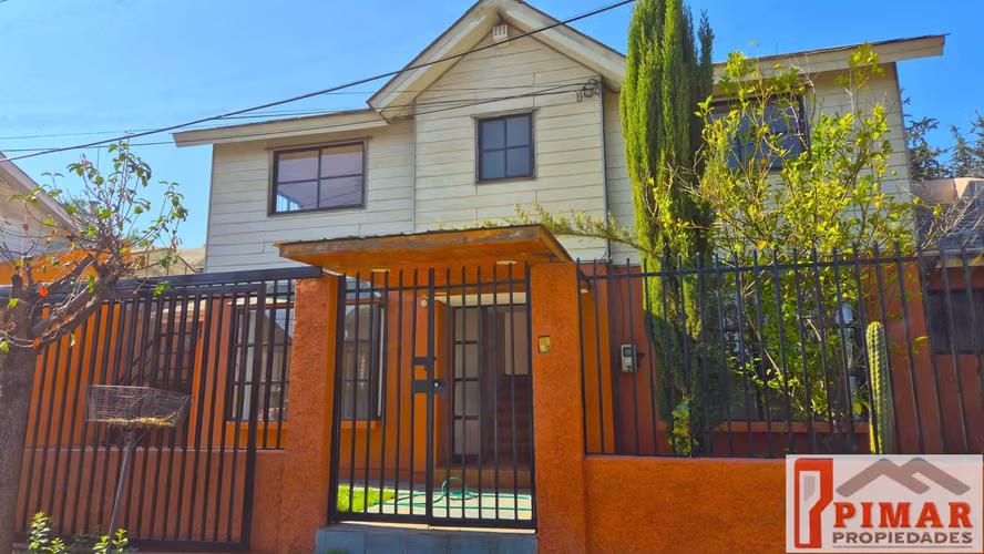 Hermosa Casa en Venta en La Florida (180966) - Imagen 2
