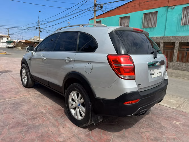 CHEVROLET CAPTIVA DIESEL AUTOMATICA 4X4 AÑO 2015 - Imagen 6
