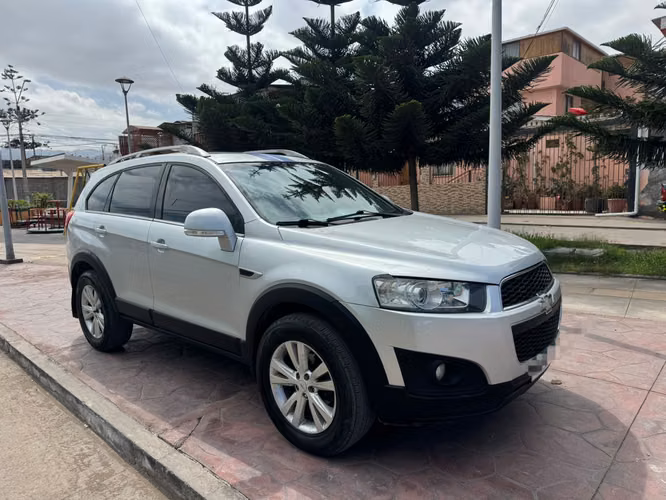 CHEVROLET CAPTIVA DIESEL AUTOMATICA 4X4 AÑO 2015 - Imagen 10