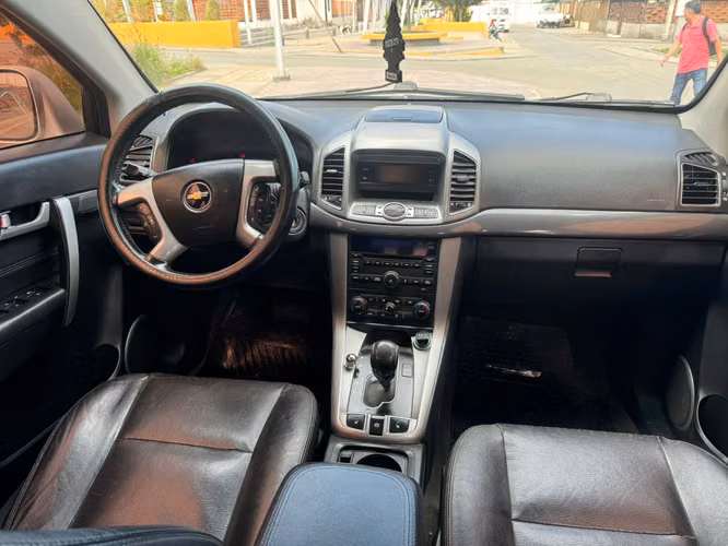 CHEVROLET CAPTIVA DIESEL AUTOMATICA 4X4 AÑO 2015 - Imagen 15