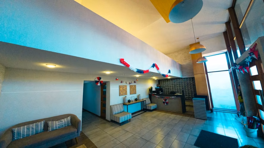 ARRIENDO DEPTO CENTRAL EN ZONA RESIDENCIAL 2D-2B-E - Imagen 3