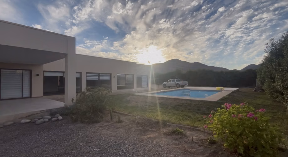 Casa Exclusiva en Arriendo en Chamonate, Copiapó | Condominio Privado - Imagen 1