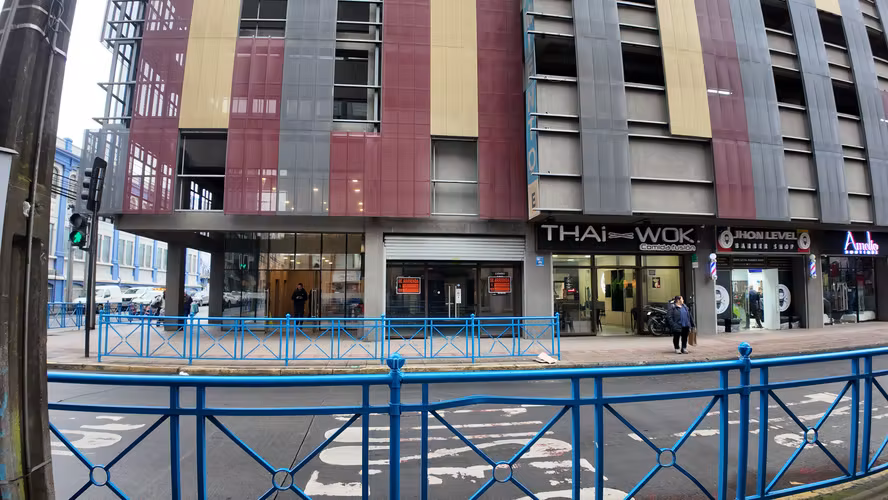 ARRIENDA LOCALES COMERCIALES EN EL CENTRO DE TEMUCO, VARAS