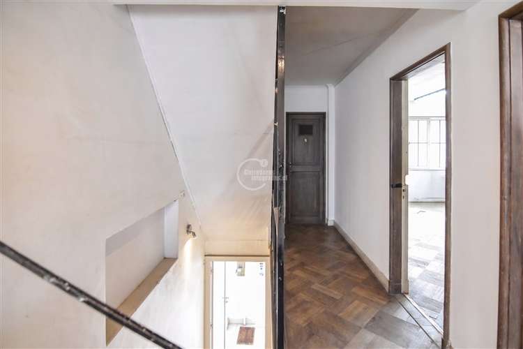 Casa Comercial de 3 pisos en arriendo en Bellavista - Imagen 15