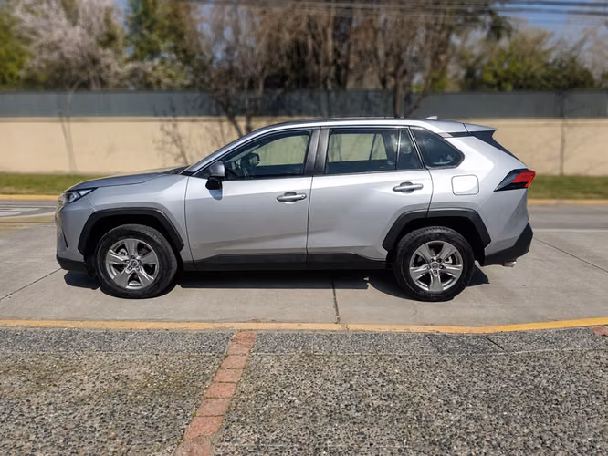 TOYOTA RAV4 LE 2.0 4X2 CVT A20LE2C - 2023 | 4418 - Imagen 2