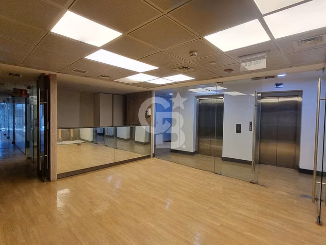 Oficina habilitada de 517m2 en Santiago Centro - Imagen 9