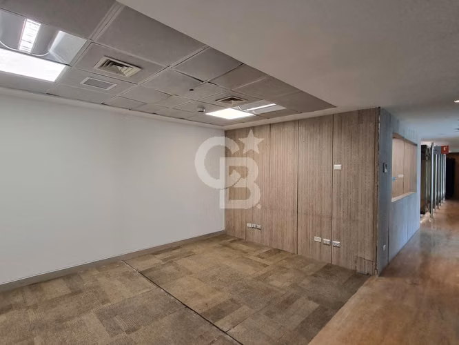 Oficina habilitada de 517m2 en Santiago Centro - Imagen 17