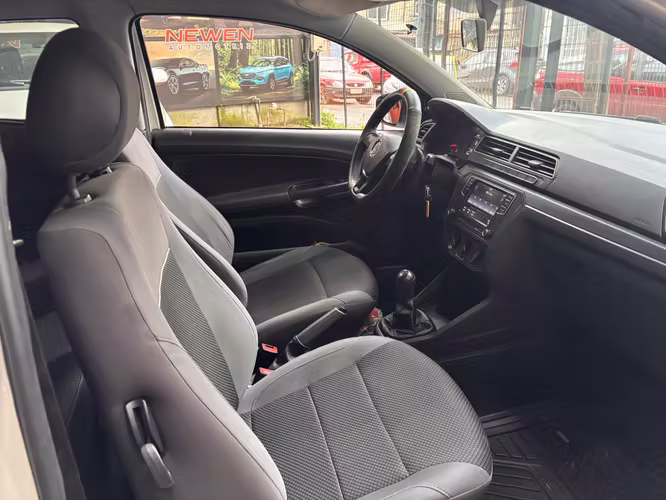 VOLKSWAGEN SAVEIRO 2021 FULL SIN DETALLES
