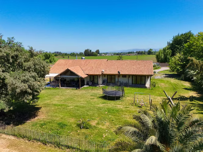 Parcela de 1 ha con Casa y Quincho en Rengo (181708)