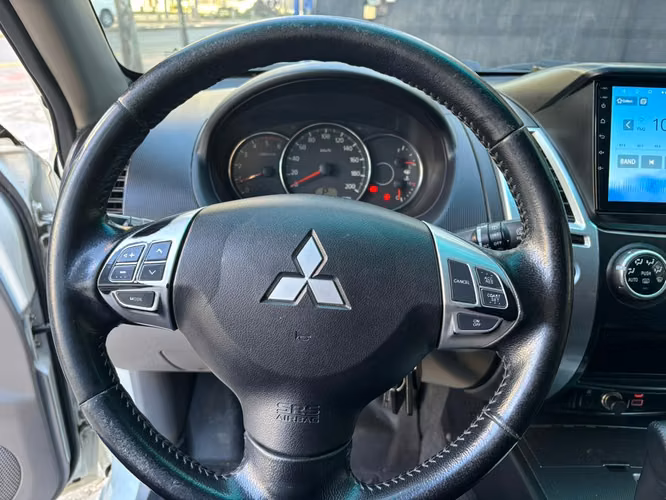 2014 Mitsubishi Montero Sport 2.5 GLX DIESEL 4X2 AT 5P.