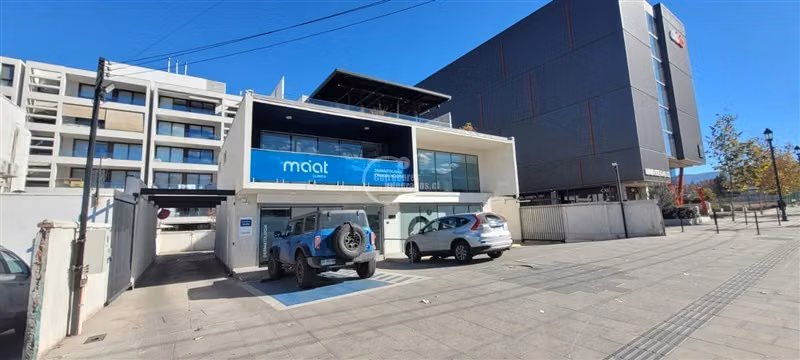 Local Comercial en arriendo en Lo Barnechea - Imagen 3