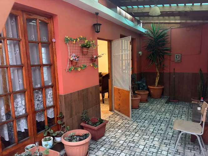 VENTA DE CASA excelente ubicación - Imagen 3