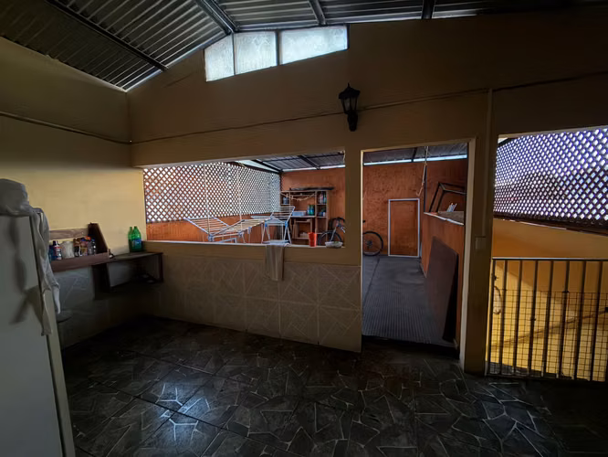 VENTA DE CASA excelente ubicación - Imagen 11