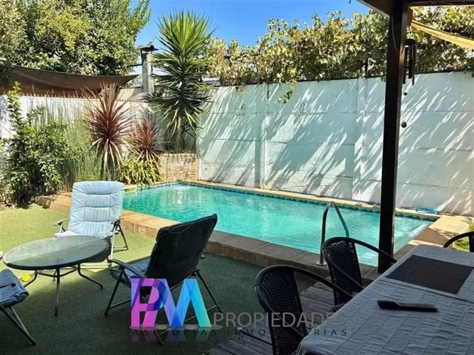 Casa en venta de 3 dorm. en Peñalolén