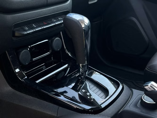 Chevrolet Colorado 2.8 CTDI DIESEL 4X4 HC AT 4P 2019 - Imagen 20
