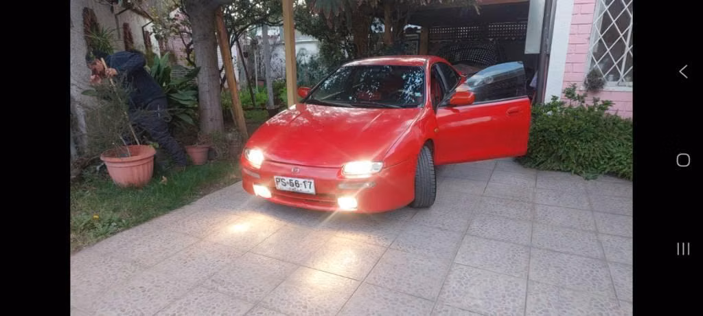 Auto mazda artis