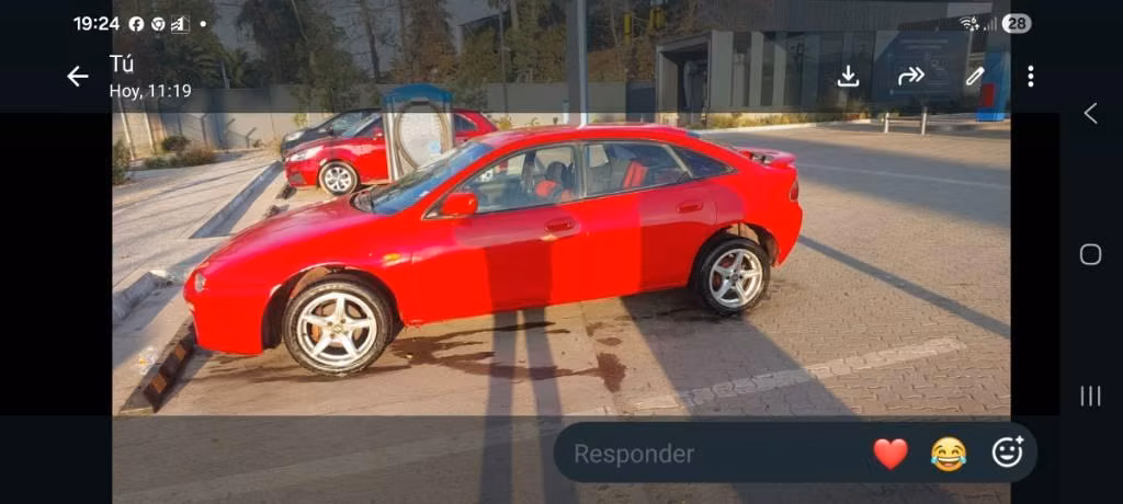 Auto mazda artis