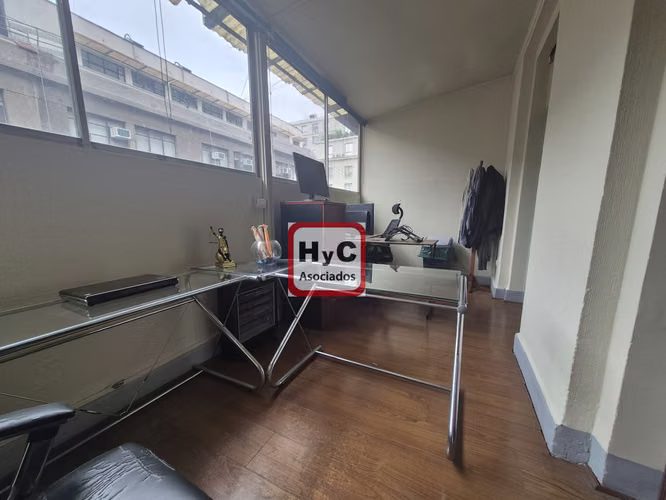 Oficina en Venta en Pleno Santiago Centro – Excelente Ubicación