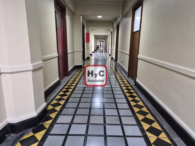 Oficina en Venta en Pleno Santiago Centro – Excelente Ubicación