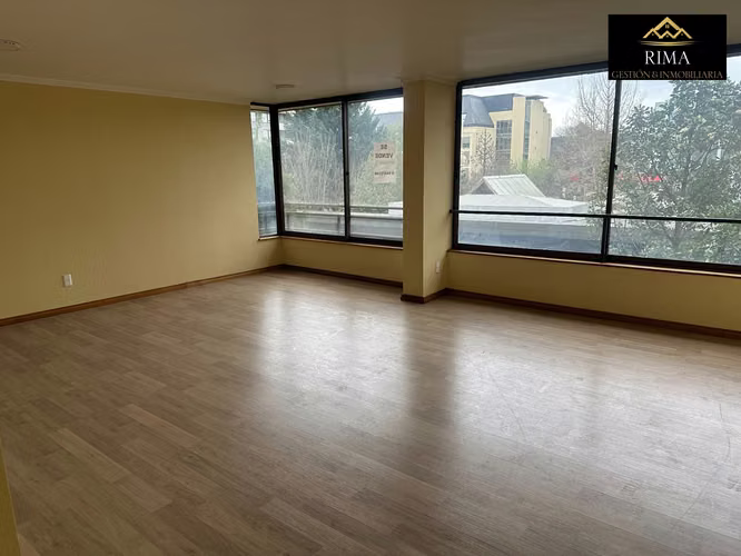 Departamento familiar en tercer piso: amplio living comedor, 4 dormitorios y 3 baños - Imagen 4