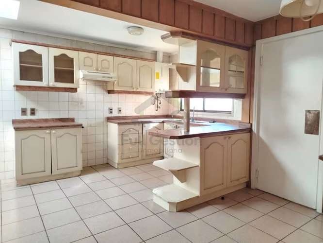 ARRIENDO - Casa Comercial en plena Avenida Alemania